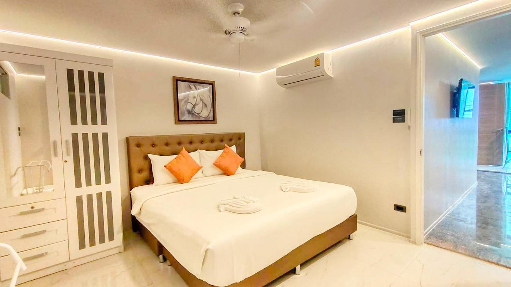 Ferienwohnung Viengping Mansion Chiang Mai Zimmer foto