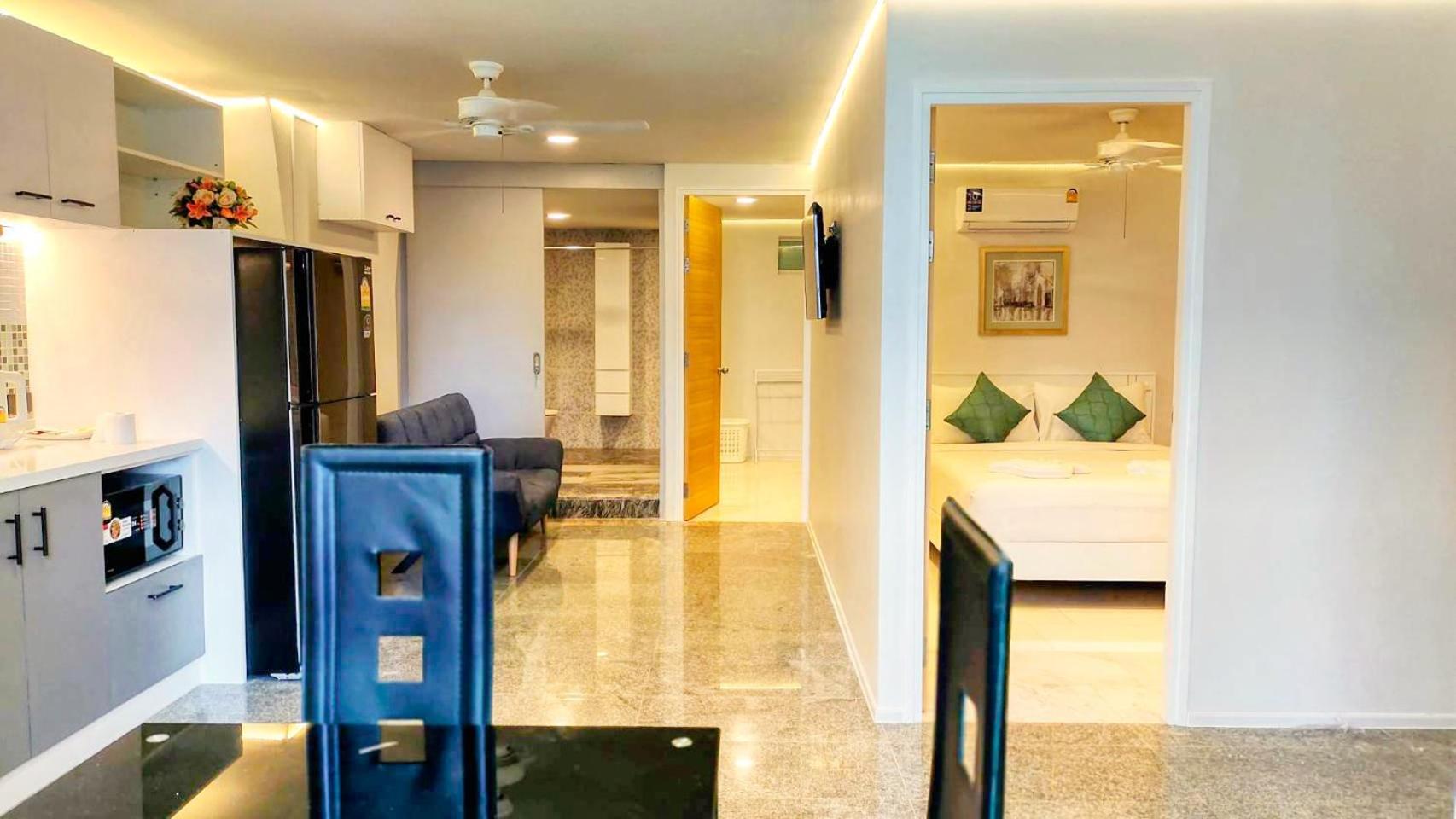 Ferienwohnung Viengping Mansion Chiang Mai Zimmer foto